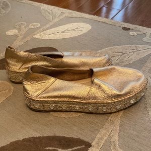 Aldo loafer. Only worn once. Size 9